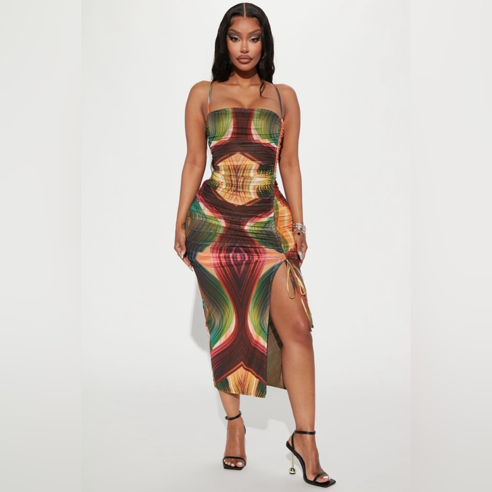 Fashion Nova - Midi Dress Size xs